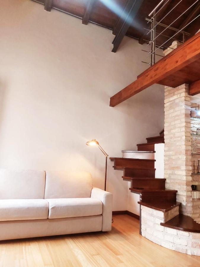 カリアリCasa Ginevraアパートメント エクステリア 写真