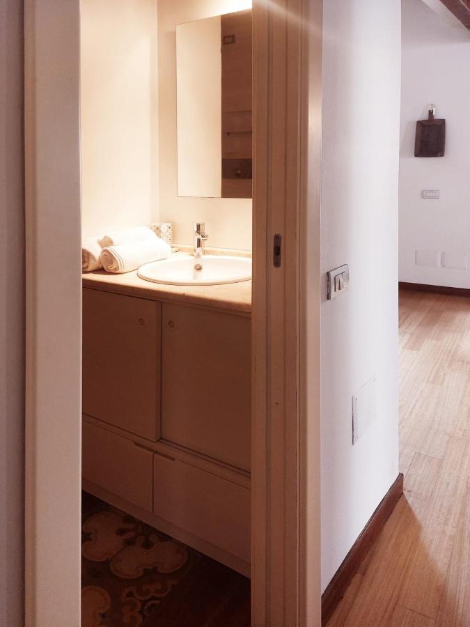 カリアリCasa Ginevraアパートメント エクステリア 写真